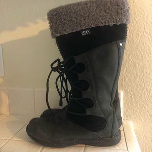 UGG Australia "Torrey" Black Suede Leather